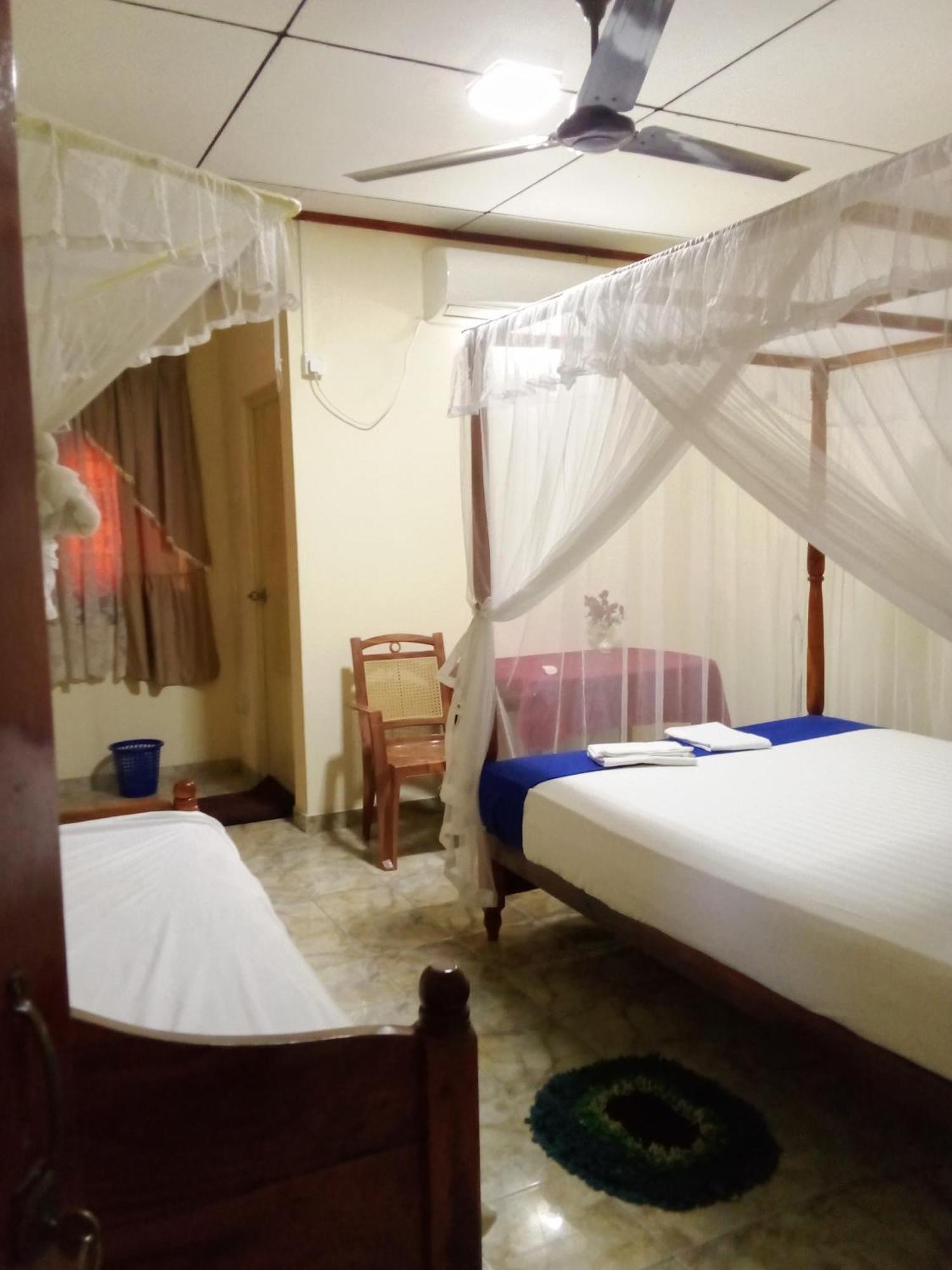 Jaya Home Stay แทนกาลเล ห้อง รูปภาพ